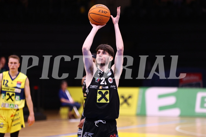 07.04.2024, Graz, Raiffeisen Sportpark Graz, Basketball Superliga 2023/24, Platzierungsrunde, Runde 9, UBSC Raiffeisen Graz - Raiffeisen Flyers Wels 
