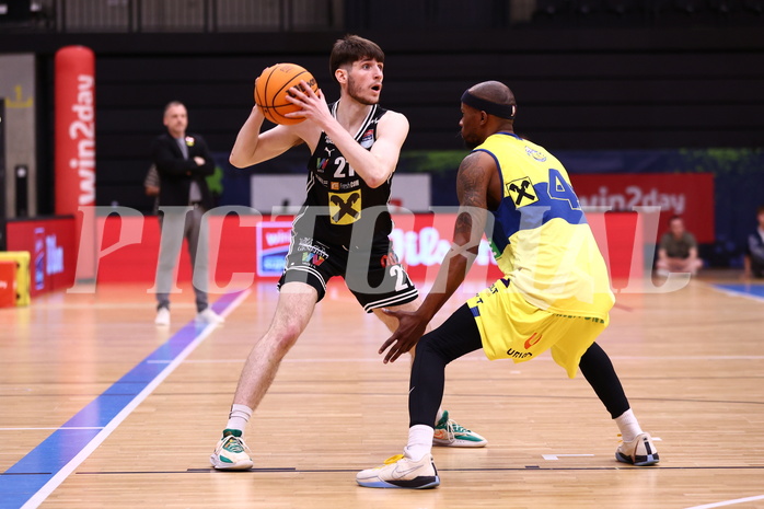 07.04.2024, Graz, Raiffeisen Sportpark Graz, Basketball Superliga 2023/24, Platzierungsrunde, Runde 9, UBSC Raiffeisen Graz - Raiffeisen Flyers Wels 