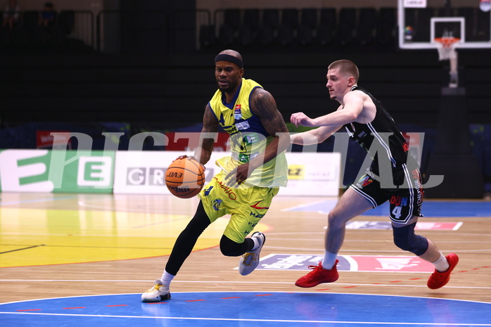 07.04.2024, Graz, Raiffeisen Sportpark Graz, Basketball Superliga 2023/24, Platzierungsrunde, Runde 9, UBSC Raiffeisen Graz - Raiffeisen Flyers Wels 