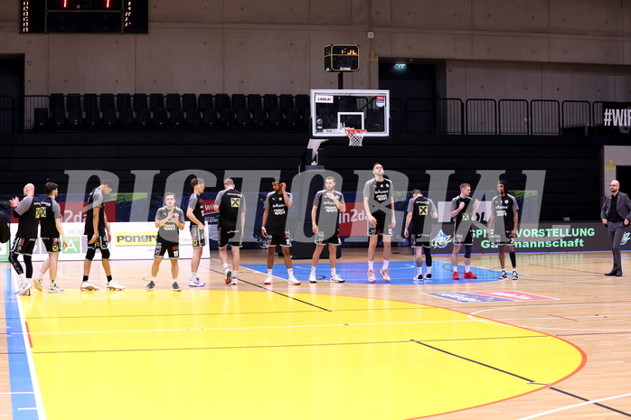 07.04.2024, Graz, Raiffeisen Sportpark Graz, Basketball Superliga 2023/24, Platzierungsrunde, Runde 9, UBSC Raiffeisen Graz - Raiffeisen Flyers Wels 