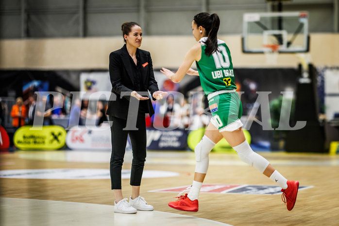 Basketball, Win2Day Basketball Damen Superliga 2023/24, Playoff, Finale Spiel 3, SKN St. Pölten, UBI Graz, Tanja Kuzmanovic (Head Coach), Eni Nizamic (10)