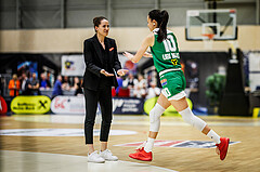 Basketball, Win2Day Basketball Damen Superliga 2023/24, Playoff, Finale Spiel 3, SKN St. Pölten, UBI Graz, Tanja Kuzmanovic (Head Coach), Eni Nizamic (10)