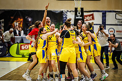 Basketball, Win2Day Basketball Damen Superliga 2023/24, Playoff, Finale Spiel 3, SKN St. Pölten, UBI Graz, SKN St. Pölten, feiern
