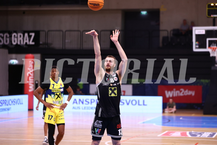 07.04.2024, Graz, Raiffeisen Sportpark Graz, Basketball Superliga 2023/24, Platzierungsrunde, Runde 9, UBSC Raiffeisen Graz - Raiffeisen Flyers Wels 