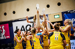 Basketball, Win2Day Basketball Damen Superliga 2023/24, Playoff, Finale Spiel 3, SKN St. Pölten, UBI Graz, SKN St. Pölten, feiern