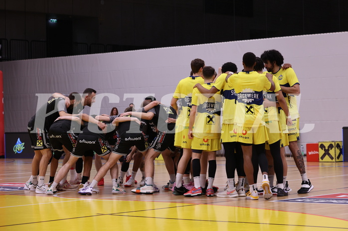 07.04.2024, Graz, Raiffeisen Sportpark Graz, Basketball Superliga 2023/24, Platzierungsrunde, Runde 9, UBSC Raiffeisen Graz - Raiffeisen Flyers Wels 