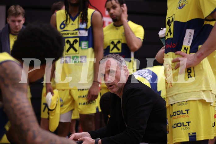 07.04.2024, Graz, Raiffeisen Sportpark Graz, Basketball Superliga 2023/24, Platzierungsrunde, Runde 9, UBSC Raiffeisen Graz - Raiffeisen Flyers Wels 
