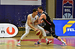 Basketball Superliga 2020/21, Grunddurchgang 11.Runde Flyers Wels vs. Kapfenberg Bulls, Nemanja Krstic (12), Davor Lamesic (7),

