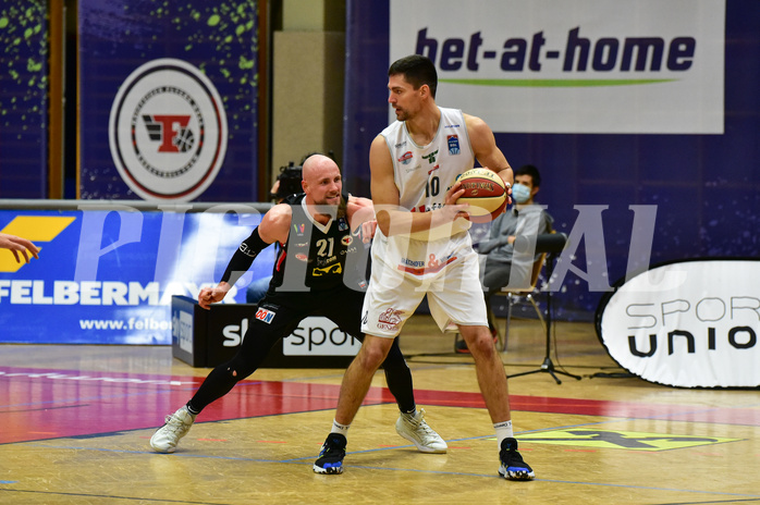 Basketball Superliga 2020/21, Grunddurchgang 11.Runde Flyers Wels vs. Kapfenberg Bulls, Christian Von Fintel (27), Dejan Cigoja (10),

