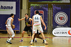 Basketball Superliga 2020/21, Grunddurchgang 11.Runde Flyers Wels vs. Kapfenberg Bulls, AJ. Turner (7), Davor Lamesic (7), Pro Zapf (44),

