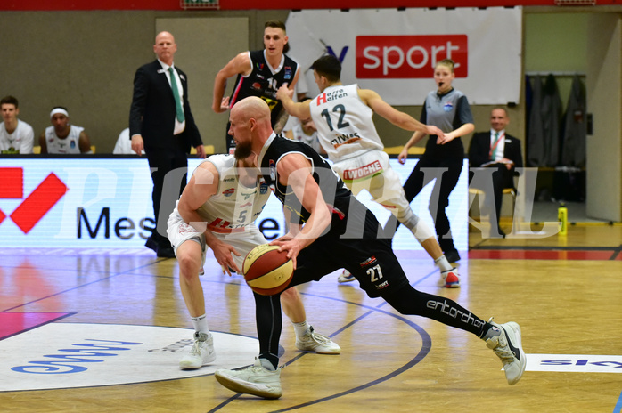 Basketball Superliga 2020/21, Grunddurchgang 11.Runde Flyers Wels vs. Kapfenberg Bulls, Thomas Schreiner (5), Christian Von Fintel (27),

