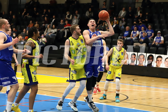 Basketball Superliga 2021/22, 3.Plazierungsrunde, UBSC Raiffeisen Graz vs. Unger Steel Gunners Oberwart 