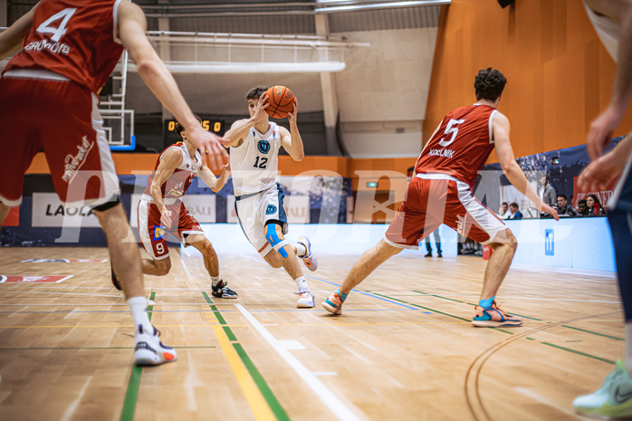 Basketball, Win2Day Superliga 2022/23, Grunddurchgang 15.Runde, Vienna Timberwolves, Arkadia Traiskirchen Lions, Jakob Lohr (12)