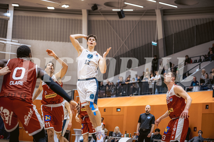 Basketball, Win2Day Superliga 2022/23, Grunddurchgang 15.Runde, Vienna Timberwolves, Arkadia Traiskirchen Lions, Jakob Lohr (12)