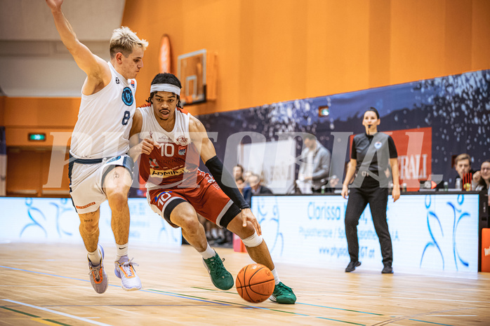 Basketball, Win2Day Superliga 2022/23, Grunddurchgang 15.Runde, Vienna Timberwolves, Arkadia Traiskirchen Lions, Elias Wlasak (8), Evan Taylor (10)