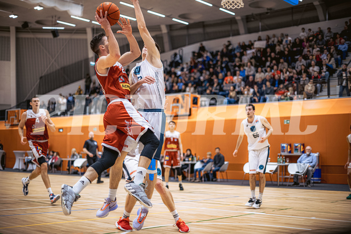 Basketball, Win2Day Superliga 2022/23, Grunddurchgang 15.Runde, Vienna Timberwolves, Arkadia Traiskirchen Lions, Emilio Banic (23)