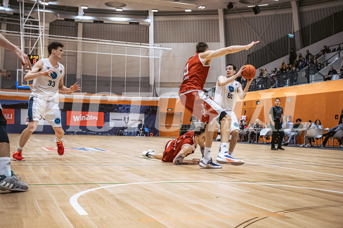 Basketball, Win2Day Superliga 2022/23, Grunddurchgang 15.Runde, Vienna Timberwolves, Arkadia Traiskirchen Lions, Paul Rotter (66)