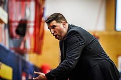 Basketball, win2day Basketball Superliga 2023/24, Halbfinale Spiel 1, Traiskirchen Lions, Oberwart Gunners, Horst Leitner (Head Coach)