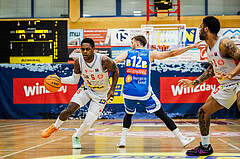 Basketball, win2day Basketball Superliga 2023/24, Halbfinale Spiel 1, Traiskirchen Lions, Oberwart Gunners, Davon Clare (5)