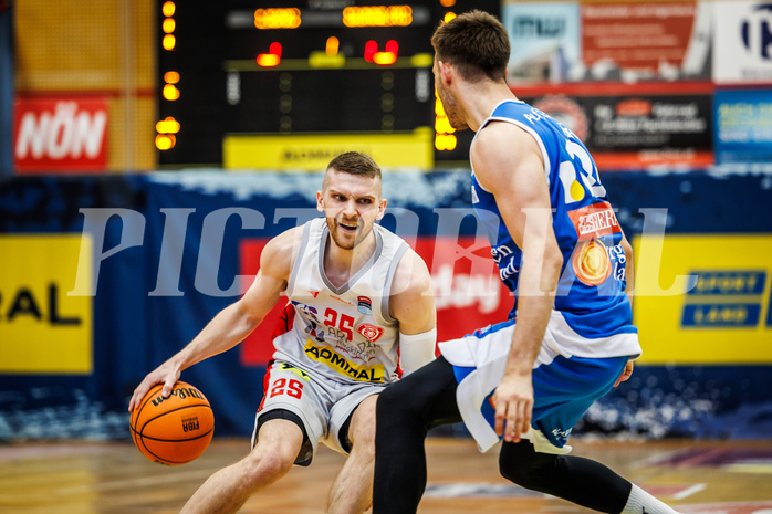 Basketball, win2day Basketball Superliga 2023/24, Halbfinale Spiel 1, Traiskirchen Lions, Oberwart Gunners, Edgars Lasenbergs (25)