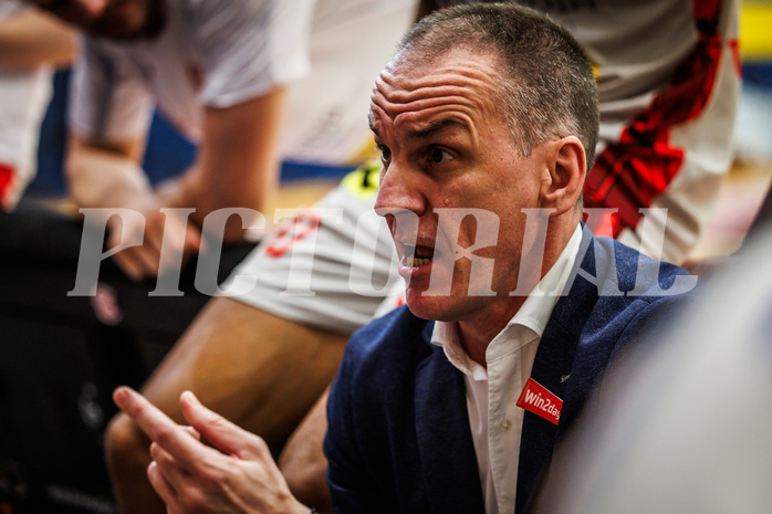 Basketball, win2day Basketball Superliga 2023/24, Halbfinale Spiel 1, Traiskirchen Lions, Oberwart Gunners, Radomir Mijanovic (Head Coach)