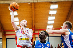 Basketball, win2day Basketball Superliga 2023/24, Halbfinale Spiel 1, Traiskirchen Lions, Oberwart Gunners, Edgars Lasenbergs (25)