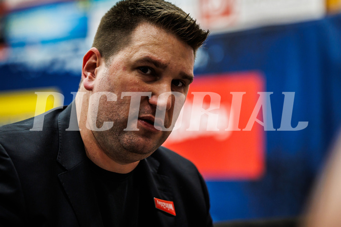 Basketball, win2day Basketball Superliga 2023/24, Halbfinale Spiel 1, Traiskirchen Lions, Oberwart Gunners, Horst Leitner (Head Coach)