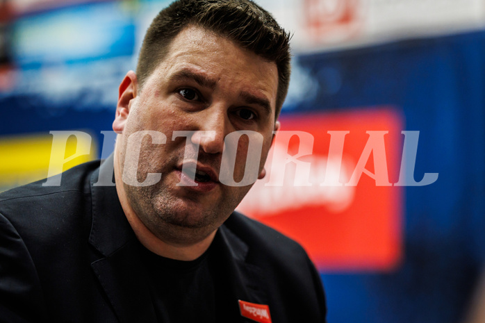 Basketball, win2day Basketball Superliga 2023/24, Halbfinale Spiel 1, Traiskirchen Lions, Oberwart Gunners, Horst Leitner (Head Coach)