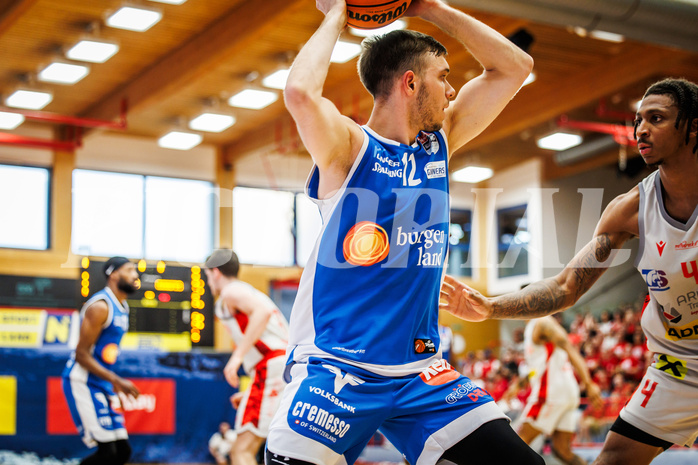 Basketball, win2day Basketball Superliga 2023/24, Halbfinale Spiel 1, Traiskirchen Lions, Oberwart Gunners, Jonathan Knessl (12)