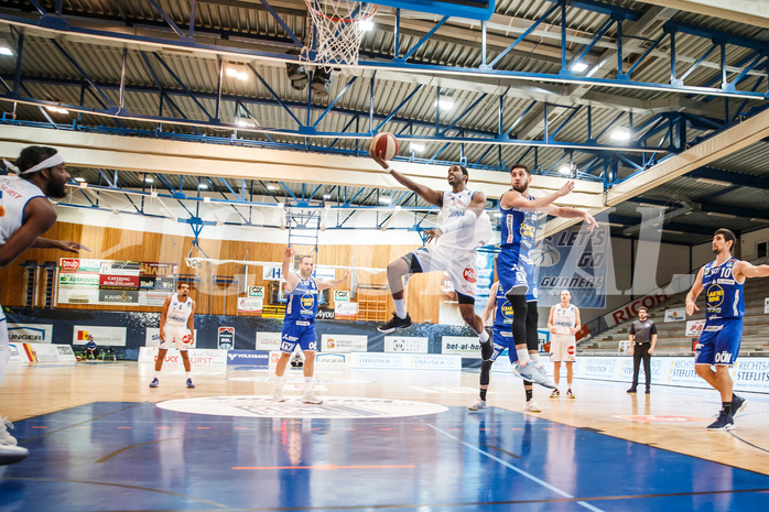 Basketball, bet-at-home Basketball Superliga 2020/21, Grunddurchgang, 14. Runde, Oberwart Gunners, Gmunden Swans, Nigel Pruitt (11)