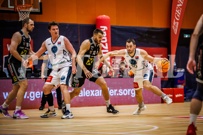 Basketball, Basketball Austria Cup 2023/24, Achtelfinale Spiel 2, Vienna Timberwolves, Flyers Wels, Renato Poljak (16), Philipp D'Angelo (9), Radii Caisin (13), Jakob Szkutta (10)