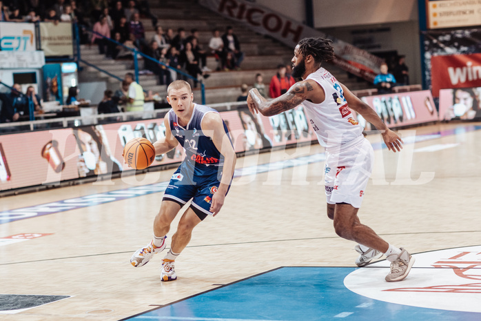 Basketball, Basketball Austria Cup 2023/24, VF Spiel 7, Oberwart Gunners, Dragonz Eisenstadt, Filip Bjelanovic (22), Kris Monroe (13)