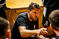 Basketball, Basketball Zweite Liga 2023/24, Grunddurchgang 6.Runde, Mattersburg Rocks, Raiders Innsbruck, Ahir Medinov (Head Coach)