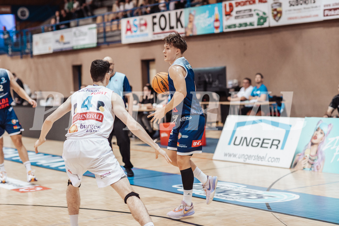Basketball, Basketball Austria Cup 2023/24, VF Spiel 7, Oberwart Gunners, Dragonz Eisenstadt, Jonathan Wess (4), Valentin Pasterk (6)