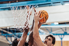 Basketball, Basketball Austria Cup 2023/24, VF Spiel 7, Oberwart Gunners, Dragonz Eisenstadt, Kris Monroe (13), Mario Spaleta (15)