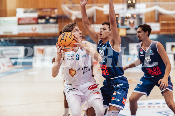 Basketball, Basketball Austria Cup 2023/24, VF Spiel 7, Oberwart Gunners, Dragonz Eisenstadt, Florian Koeppel (8), Lukas Hahn (25), Mario Spaleta (15)