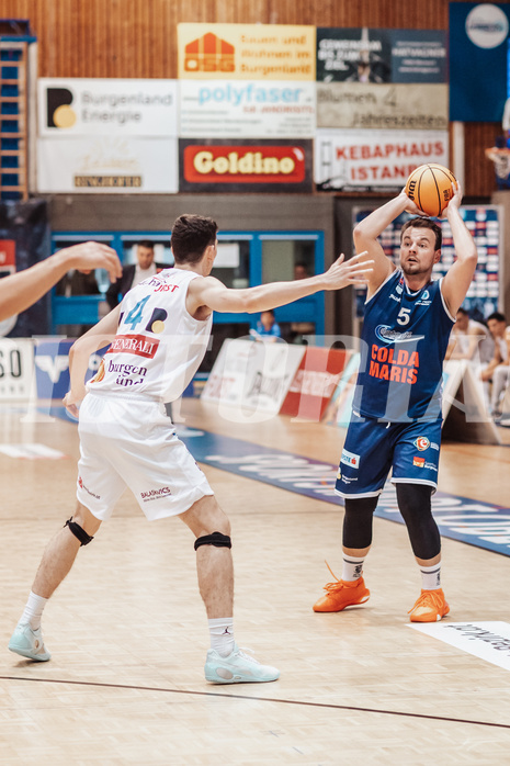 Basketball, Basketball Austria Cup 2023/24, VF Spiel 7, Oberwart Gunners, Dragonz Eisenstadt, Jonathan Wess (4), Sebastian Kunc (5)