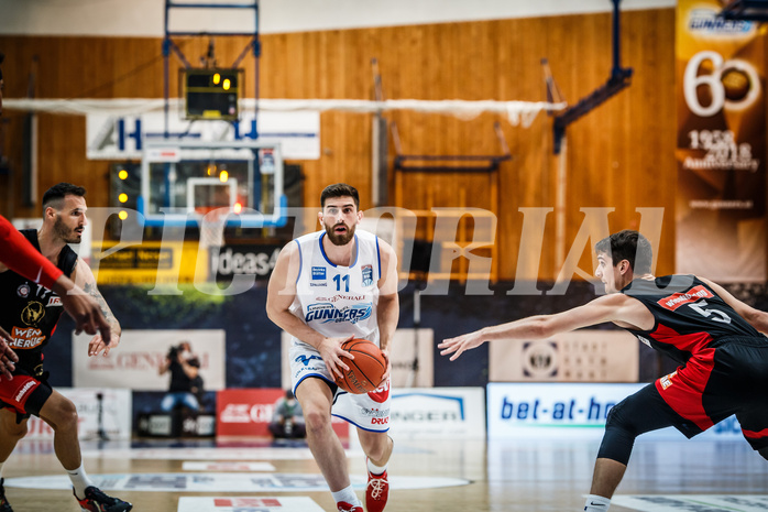 Basketball, bet-at-home Basketball Superliga 2021/22, Grunddurchgang Runde 4, Oberwart Gunners, BC GGMT Vienna, Ioannis Chatzinikolas (11)