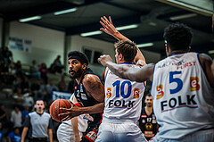 Basketball, bet-at-home Basketball Superliga 2021/22, Grunddurchgang Runde 4, Oberwart Gunners, BC GGMT Vienna, Michael Hughes (2)