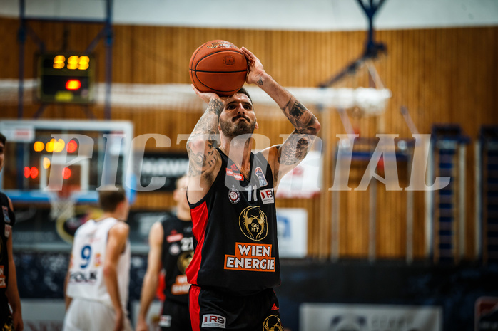 Basketball, bet-at-home Basketball Superliga 2021/22, Grunddurchgang Runde 4, Oberwart Gunners, BC GGMT Vienna, Nemanja Zdravkovic (11)