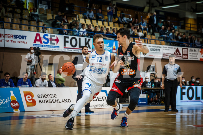 Basketball, bet-at-home Basketball Superliga 2021/22, Grunddurchgang Runde 4, Oberwart Gunners, BC GGMT Vienna, Jonathan Knessl (12)