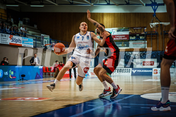 Basketball, bet-at-home Basketball Superliga 2021/22, Grunddurchgang Runde 4, Oberwart Gunners, BC GGMT Vienna, Sebastian Käferle (7)