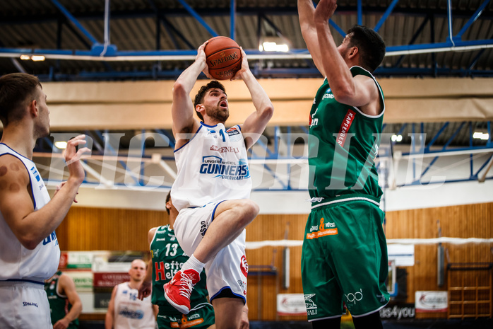 Basketball, bet-at-home Basketball Superliga 2021/22, Playoffs, Viertelfinale Spiel 1, Oberwart Gunners, Kapfenberg Bulls, Ioannis Chatzinikolas (11)