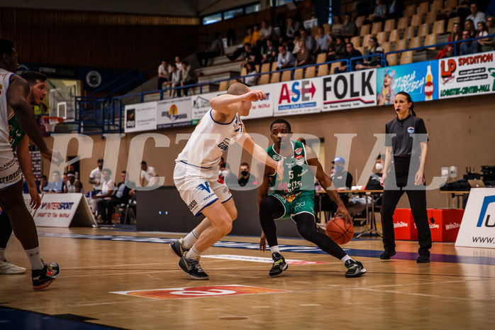Basketball, bet-at-home Basketball Superliga 2021/22, Playoffs, Viertelfinale Spiel 1, Oberwart Gunners, Kapfenberg Bulls, Joshua Scott (5)