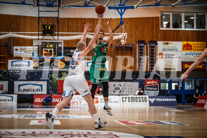 Basketball, bet-at-home Basketball Superliga 2021/22, Playoffs, Viertelfinale Spiel 1, Oberwart Gunners, Kapfenberg Bulls, Dejan Cigoja (10)