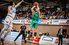 Basketball, bet-at-home Basketball Superliga 2021/22, Playoffs, Viertelfinale Spiel 1, Oberwart Gunners, Kapfenberg Bulls, Milos Grubor (9)