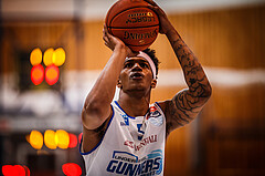 Basketball, bet-at-home Basketball Superliga 2021/22, Playoffs, Viertelfinale Spiel 1, Oberwart Gunners, Kapfenberg Bulls, Rob Howard (5)