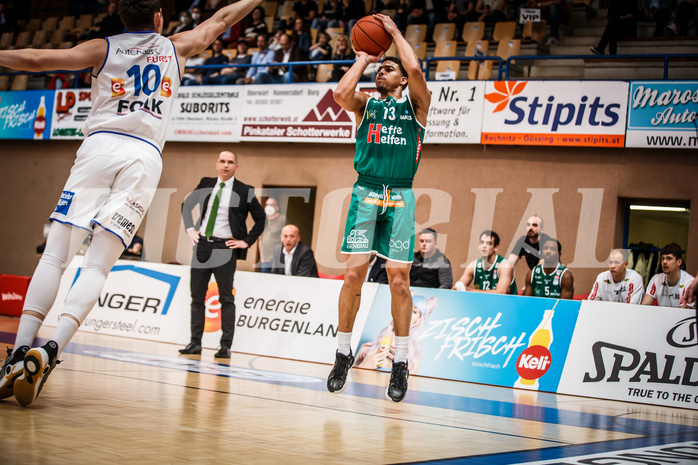 Basketball, bet-at-home Basketball Superliga 2021/22, Playoffs, Viertelfinale Spiel 1, Oberwart Gunners, Kapfenberg Bulls, Derryck Thornton (13)