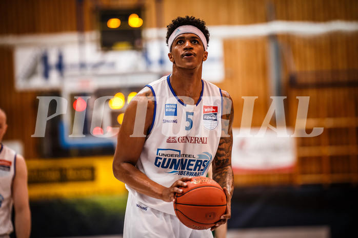 Basketball, bet-at-home Basketball Superliga 2021/22, Playoffs, Viertelfinale Spiel 1, Oberwart Gunners, Kapfenberg Bulls, Rob Howard (5)