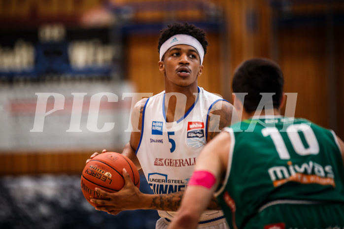Basketball, bet-at-home Basketball Superliga 2021/22, Playoffs, Viertelfinale Spiel 1, Oberwart Gunners, Kapfenberg Bulls, Rob Howard (5)